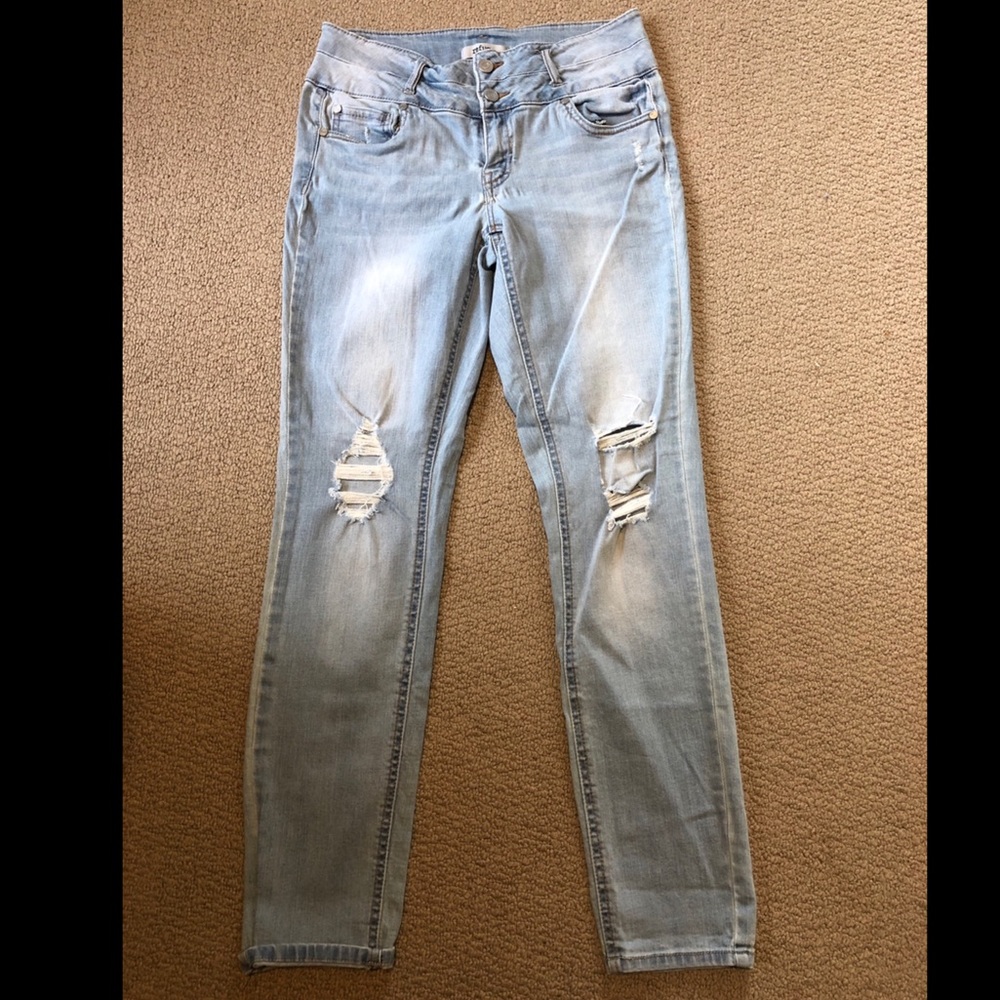 Ripped boyfriend jeans